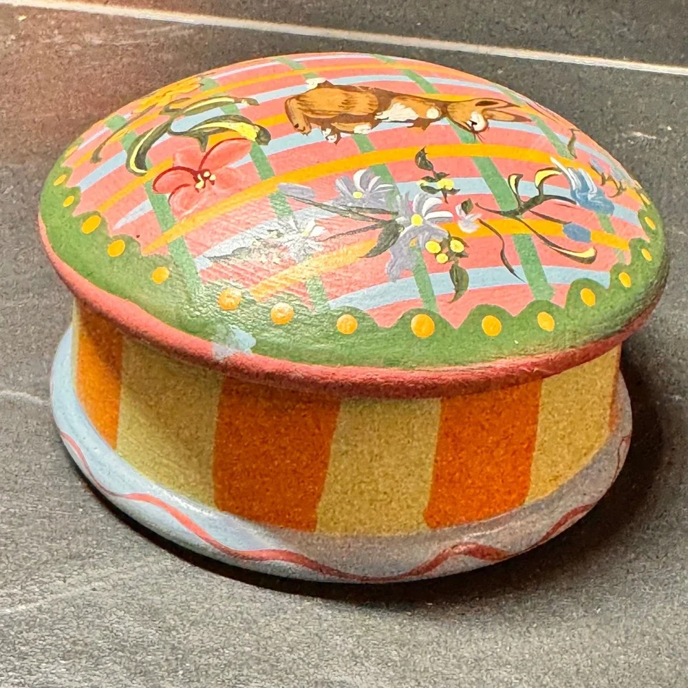 The Home Collection 1997 Wooden Trinket Box Bunny Floral Round‎ Cottage-Core